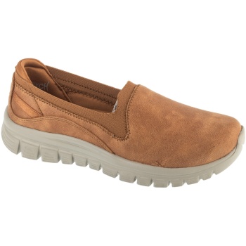 slip on skechers graceful - leaning in |