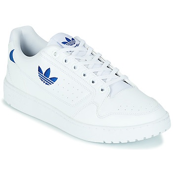 xαμηλά sneakers adidas ny 92 σε προσφορά