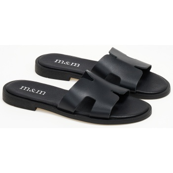 δερμάτινα σανδάλια με ανοίγματα στο