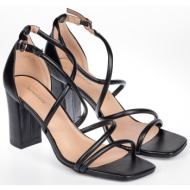  πέδιλα με χιαστί λουράκια - μαύρο