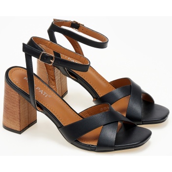 πέδιλα χιαστί με χοντρό τακούνι - μαύρο