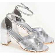  πέδιλα χιαστί με χοντρό τακούνι και κλειστή φτέρνα - ασημί