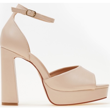 γυναικεία πέδιλα με χοντρο τακούνι 