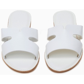 φλατ εξώφτερνα σανδάλια με φάσα και