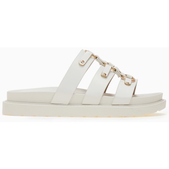 σανδάλια flatform με μεταλλικές