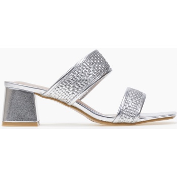 χαμηλά mules με χοντρό τακούνι και