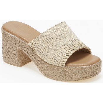 γυναικεία clogs-τσόκαρα με σχέδιο ψάθας