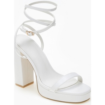 ψηλά γυναικεία πέδιλα με χοντρό τακούνι