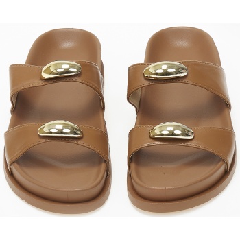 σανδάλια flatform με μεταλλικές