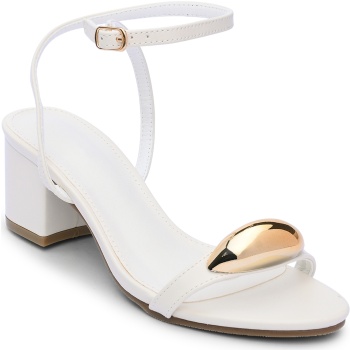 χαμηλά πέδιλα με χοντρό τακούνι και