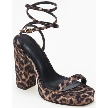 ψηλά γυναικεία πέδιλα με χοντρό τακούνι