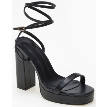 ψηλά γυναικεία πέδιλα με χοντρό τακούνι