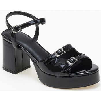 πέδιλα λουστρίνι με χοντρό τακούνι και