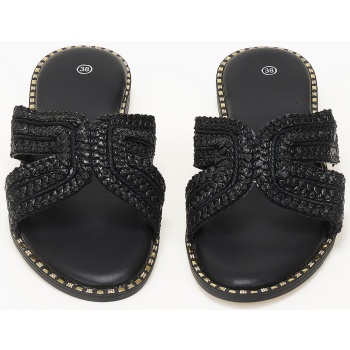 γυναικεία σανδάλια με ψάθινο σχέδιο 