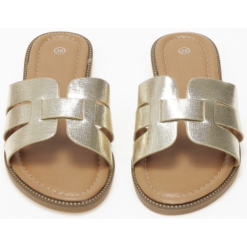 ανοιχτά σανδάλια slides με φάσα και