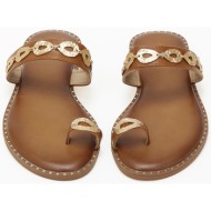  φλατ σανδάλια με toe ring και μεταλλικές λεπτομέρειες - κάμελ