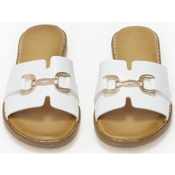 φλατ σανδάλια με φάσα και αγκράφα 