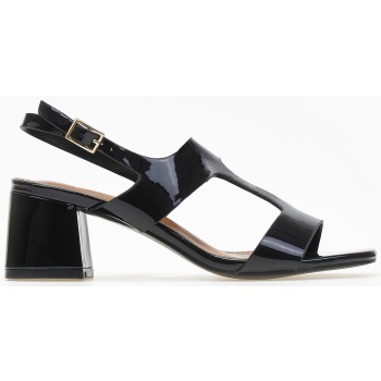 πέδιλα σε καρέ γραμμή με χοντρό τακούνι