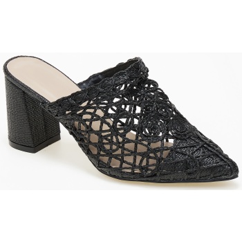 μυτερά ψάθινα mules με χοντρό τακούνι 