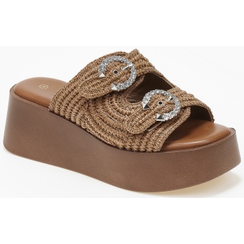 πλατφόρμες με ψάθινο σχέδιο και