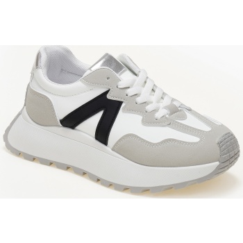 sneaker με διχρωμία και chuncky σόλα 