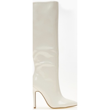 μπότες λουστρίνι με λεπτό τακούνι - μπεζ