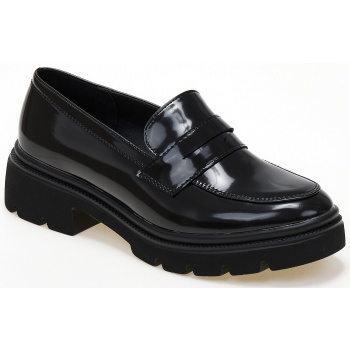 loafers λουστρίνι με τρακτερωτή σόλα 