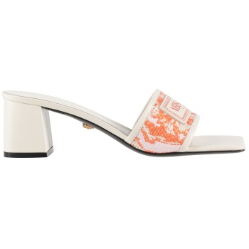 versace παπουτσια πέδιλα