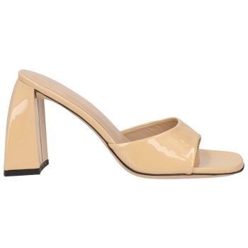 by far παπουτσια πέδιλα