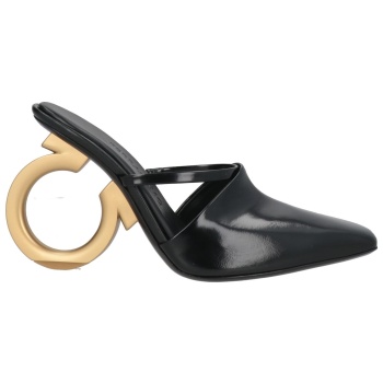 ferragamo παπουτσια μουλάρια και τσόκαρα