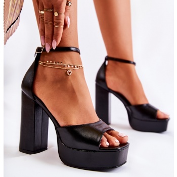 fashionable sandals on high heels black σε προσφορά