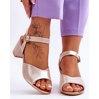 comfortable leather heeled sandals σε προσφορά