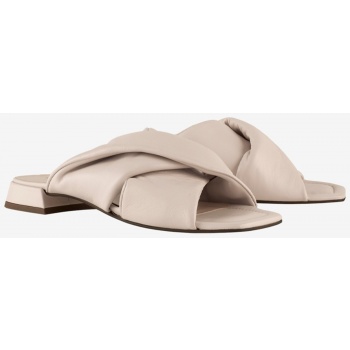 light pink women`s leather slippers σε προσφορά