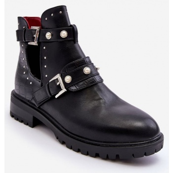 women`s trappers shoes with black σε προσφορά