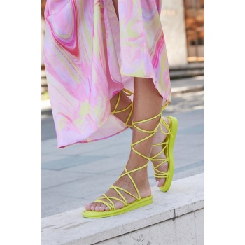 madamra women`s yellow wrap-up lace-up σε προσφορά