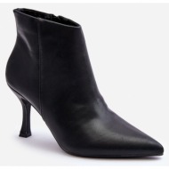  women`s leather shoes on the toe of black merisa