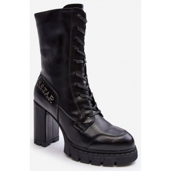 lace-up leather ankle boots in massive σε προσφορά