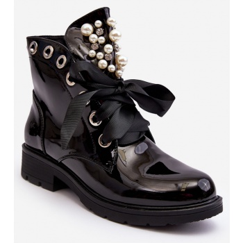 black sirdre patent leather decorated σε προσφορά