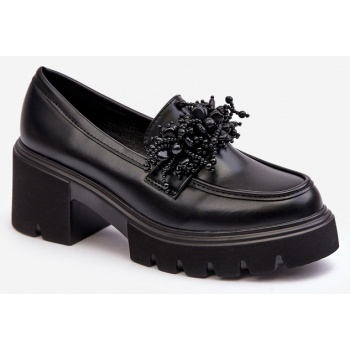 women`s leather shoes with decoration