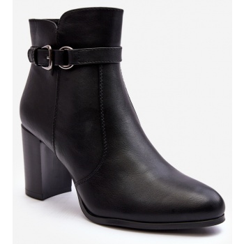 women`s leather ankle boots with buckle σε προσφορά