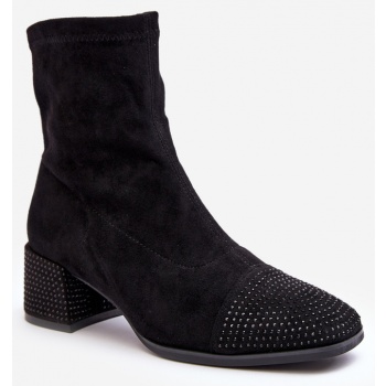 women`s low-heeled boots with σε προσφορά