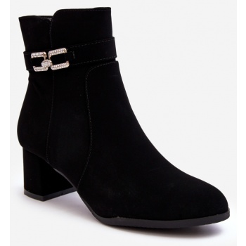 women`s low-heeled ankle boots with σε προσφορά