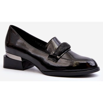 women`s patent low-heeled shoes, black σε προσφορά