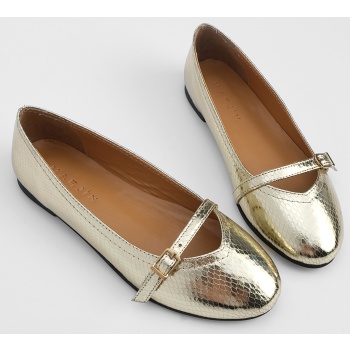 marjin women`s banded flat flats tariq σε προσφορά