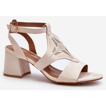 beige low-heeled sandals eleriva σε προσφορά