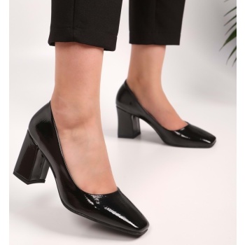 shoeberry women`s lena black patent σε προσφορά