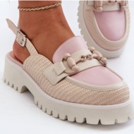  women`s flat-heeled sandals with a beige d&a embellishment