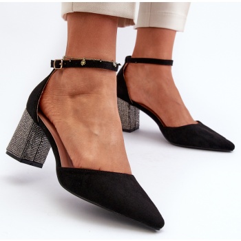 eco suede pumps with an embellished σε προσφορά