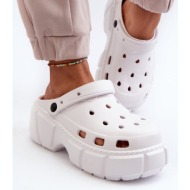  women`s foam slippers with a solid sole white witima