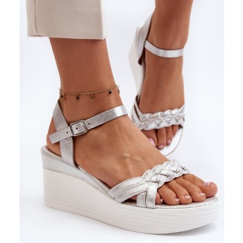sandals on esinna`s silver lap σε προσφορά